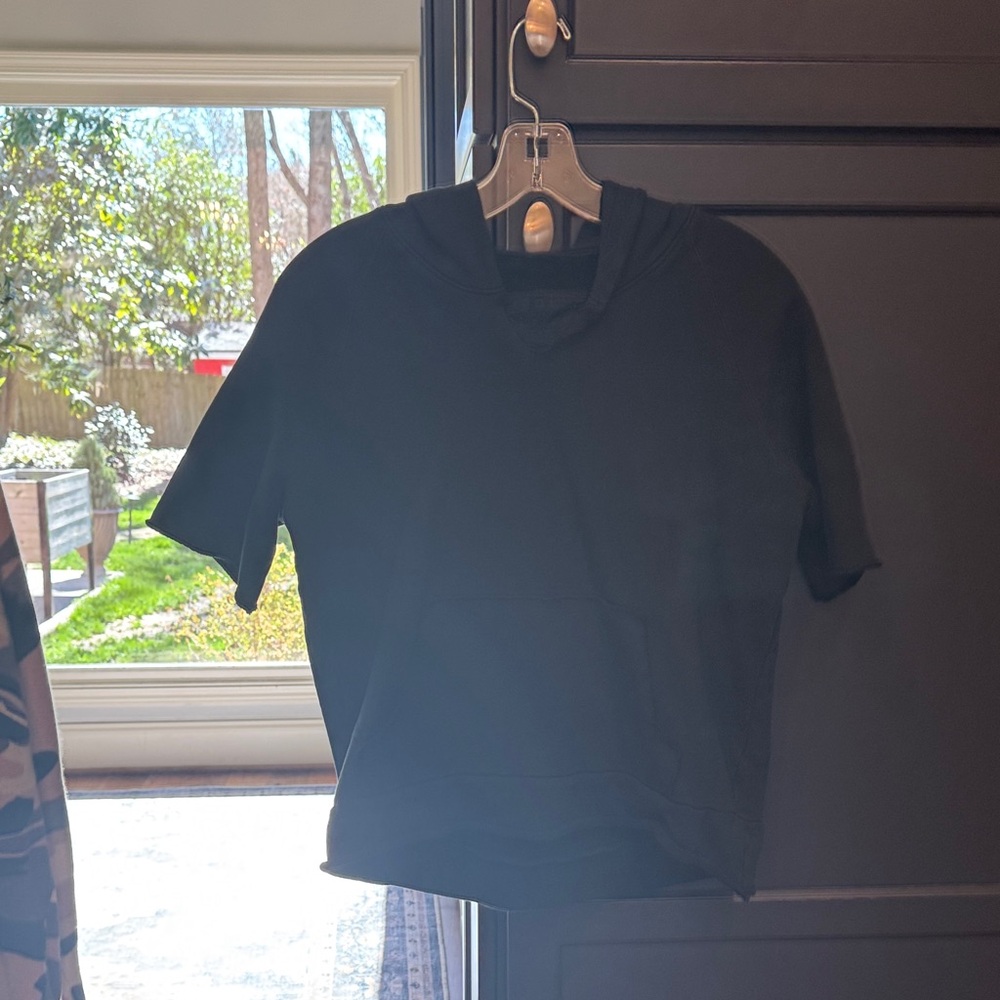 Frank & Eileen Tee lab short sleeve hoodie. Navy, size small